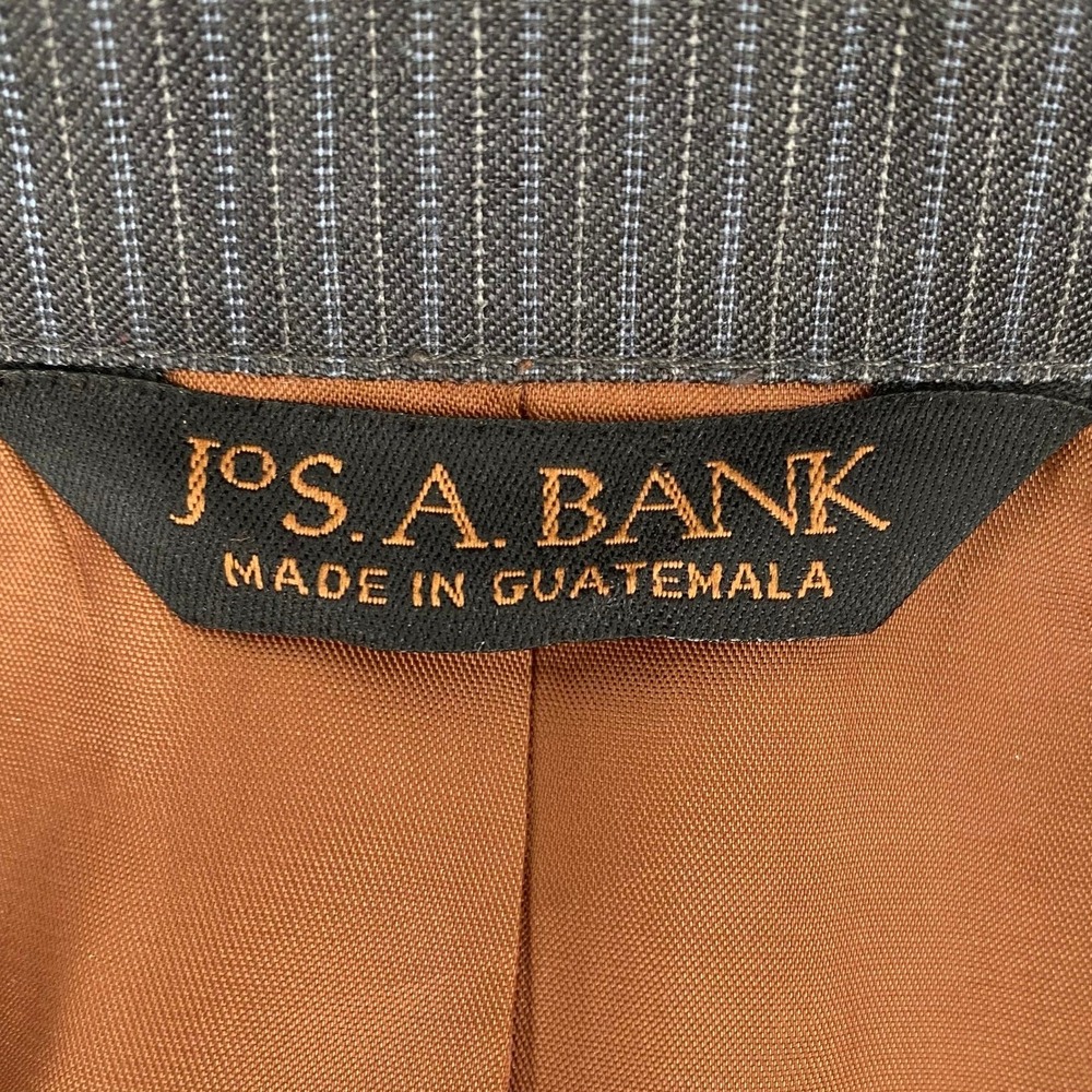 Jos. A. Bank Men's 40R* Slim Fit Two-Piece Suit Gray Pinstripe Blazer & Trousers - Picture 16 of 16